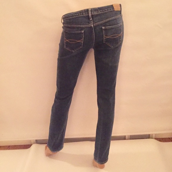 ABERCROMBIE & FITCH Blue Low Rise Jeans 4 - Picture 2 of 8